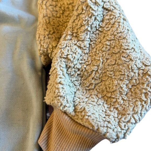 Little Girl’s Long Sleeved Shirt Size 4T Gray Thin Sweatshirt Look Los Angeles - Picture 4 of 5